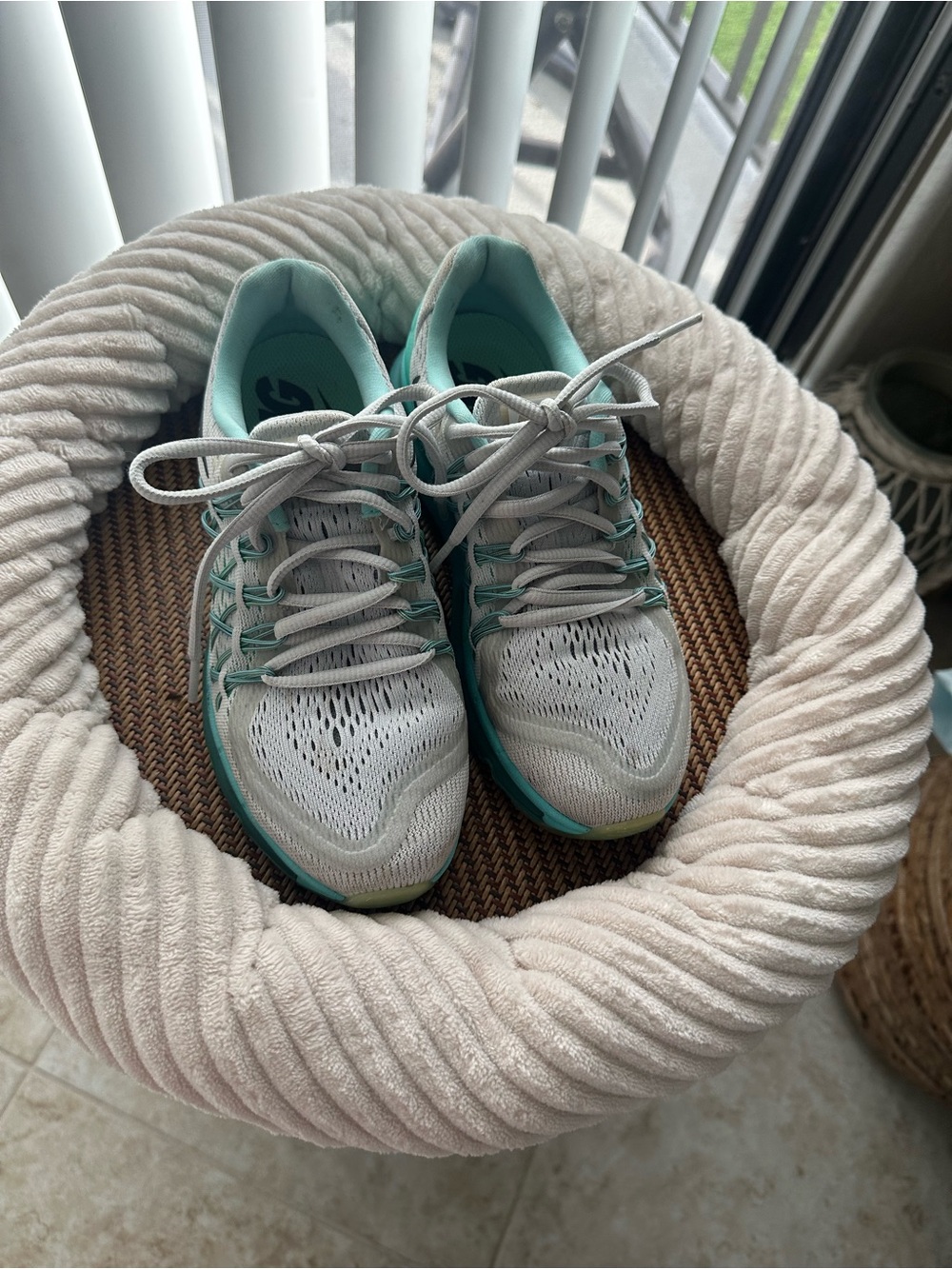 Nike Air Max 2015 Women's Running Shoes - Grey & Mint / Teal Green